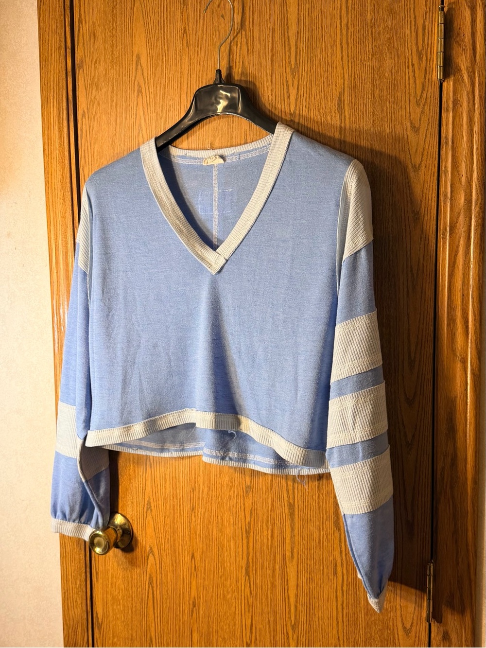 POL Light Blue V-Neck Cropped Patchwork Pullover - Picture 2 of 5